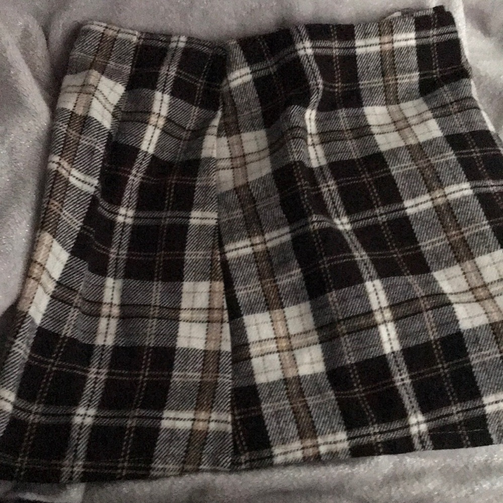 Nobo skirt size small